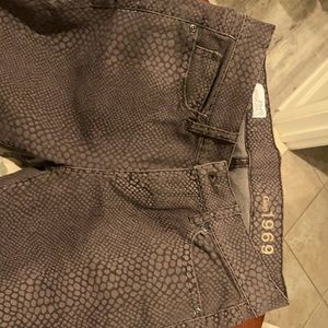 Legging jean gap 1969. Size 0 or 25 low rise chocolate brown lizard